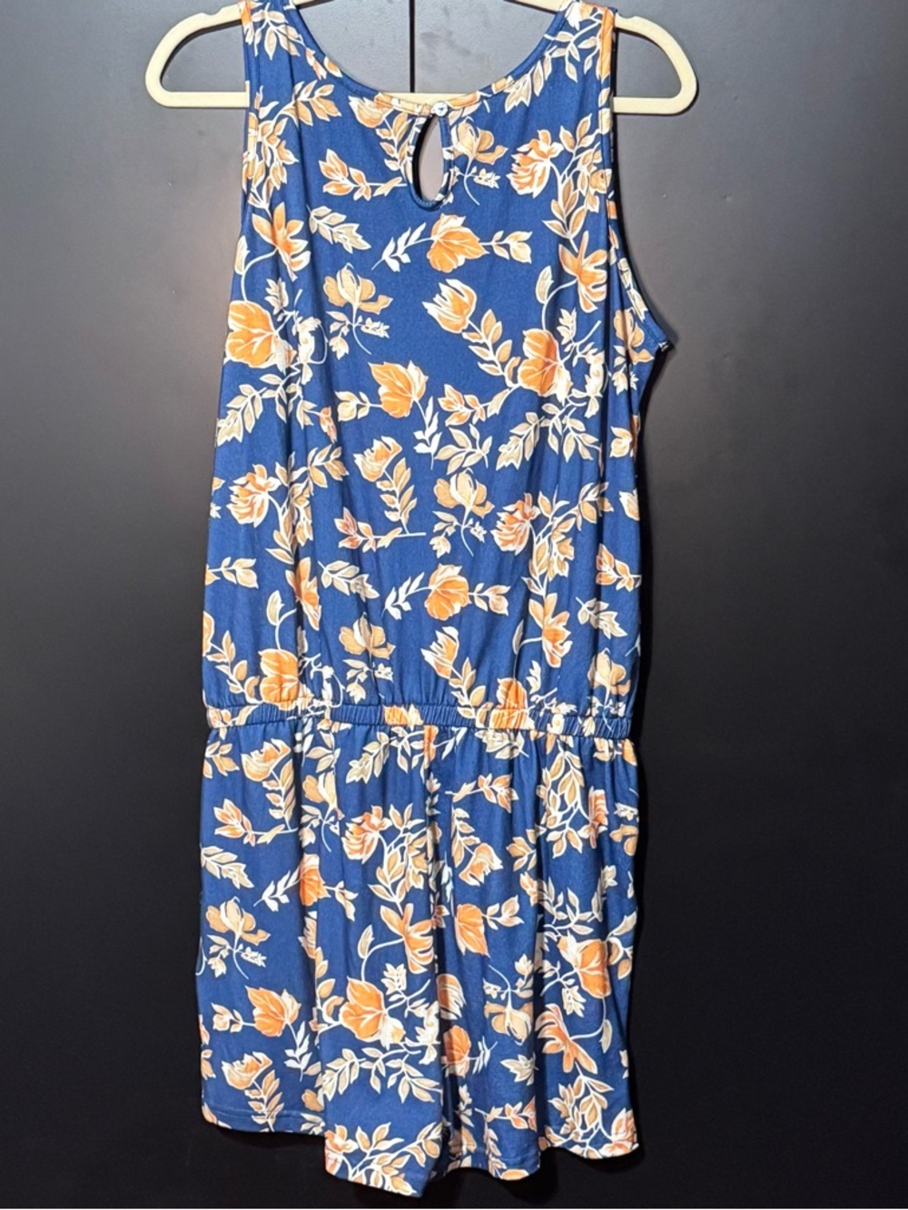 Women’s size XL | Sleeveless Blue Floral | shorts romper | has pockets - Picture 2 of 5